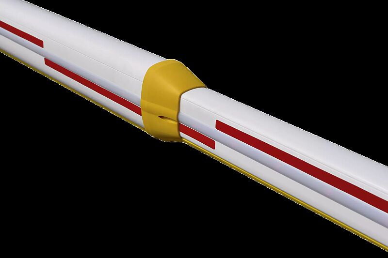 Detail: Teleskop Schrankenbaum, 4 + 4 m ausziehbar, weiß lackiert mit roten Reflexionsaufklebern