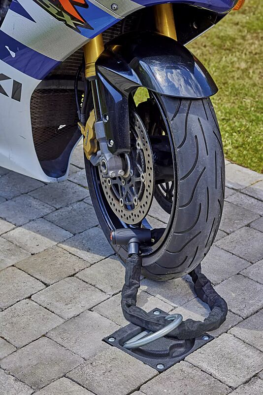 Anschließbügel MATARO zum Aufdübeln, Einbau bodenbündig