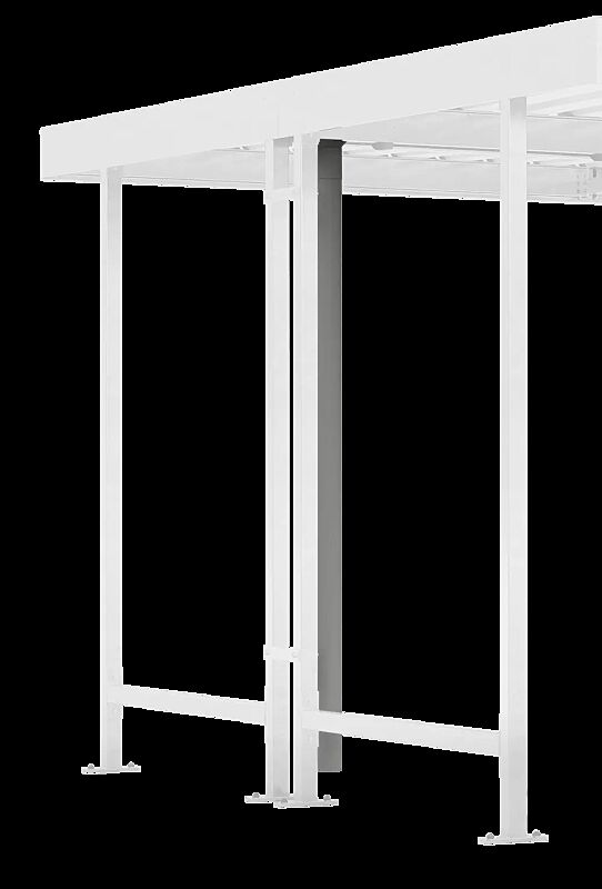 Regenrinne mit Fallrohr