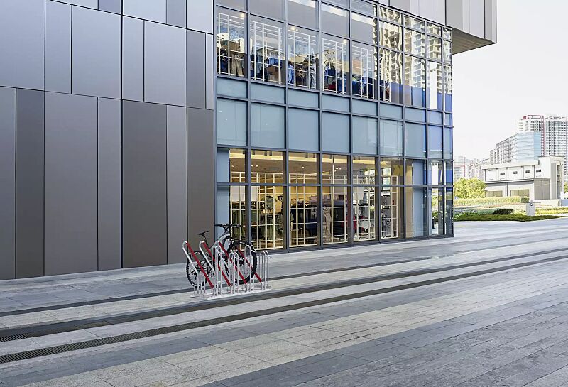 Fahrradständer OAKLAND einseitig, 4 Stellplätze, 4 Anlehnbügel, Radabstand 350 mm