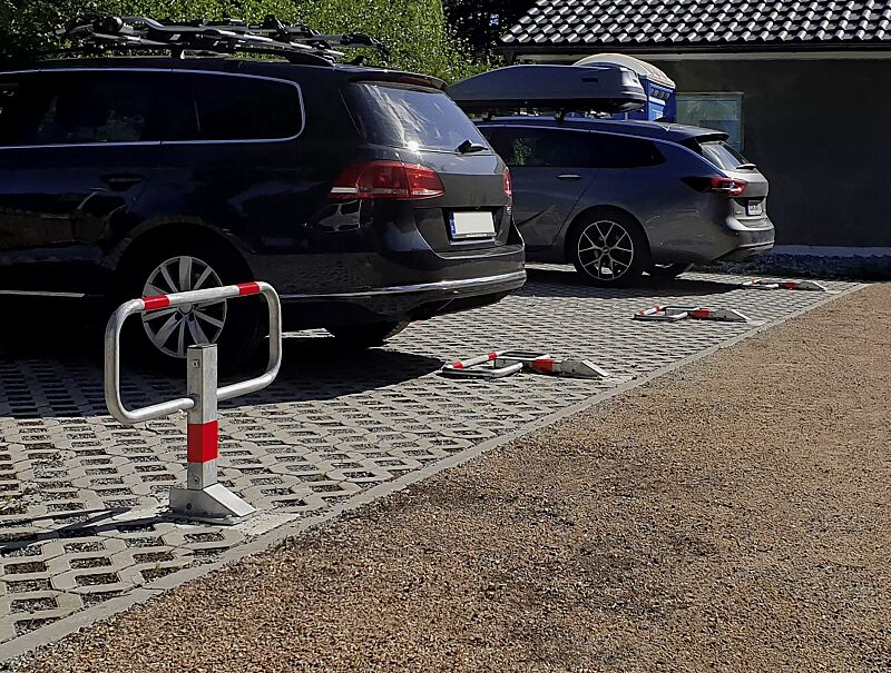 Artikel 682.239Briefkastenanlage RAGUSA7 Briefkästen, UnterputzBriefkastenanlage mit Kastengehäuse und Türen aus Stahlblech, Einwurfklappe aus Aluminium. Schließung mittels Zylinderschloss, 2 Schlüssel im Lieferumfang enthalten. Befestigungsmaterial ni...