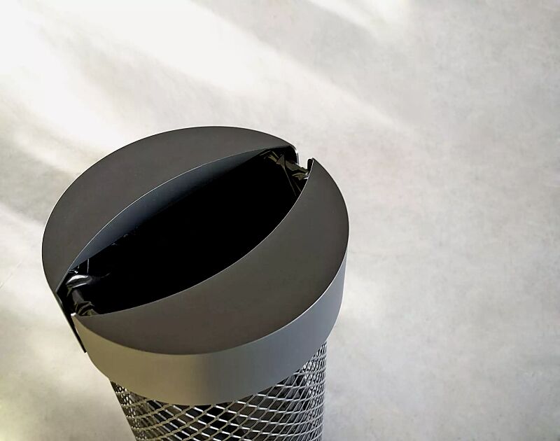 abfallbehaelter-aeroporto__shoKAT0036120 Detail: Aluminiumdeckel