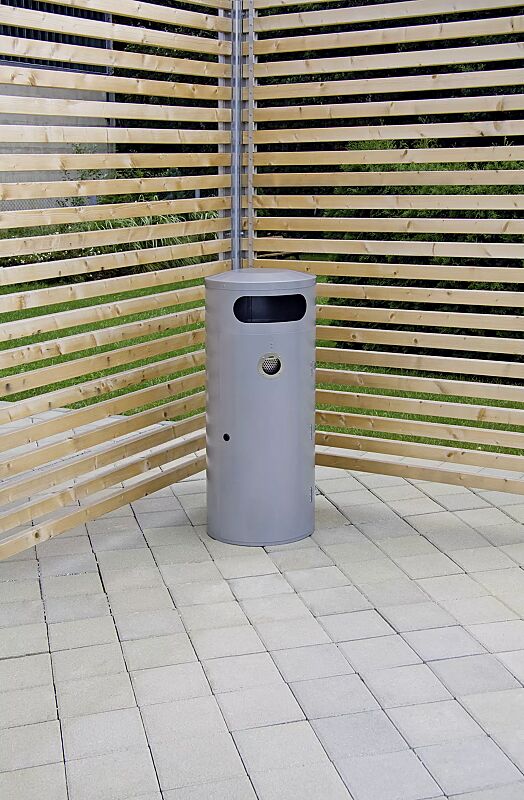 Abfallbehälter AMOS mit Ascher, 70 Liter, in silber