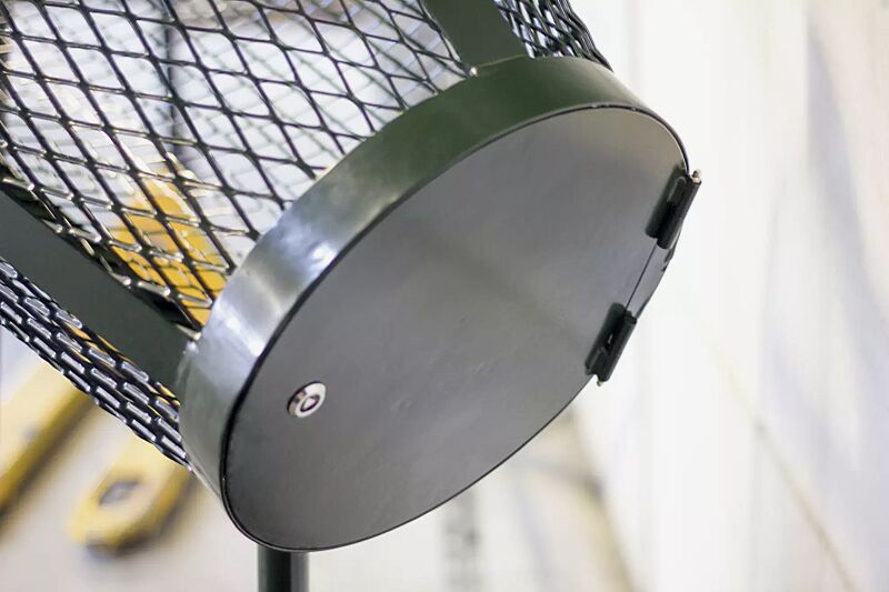 abfallbehaelter-binswinger__shoKAT0061164 Detail: Entleerung