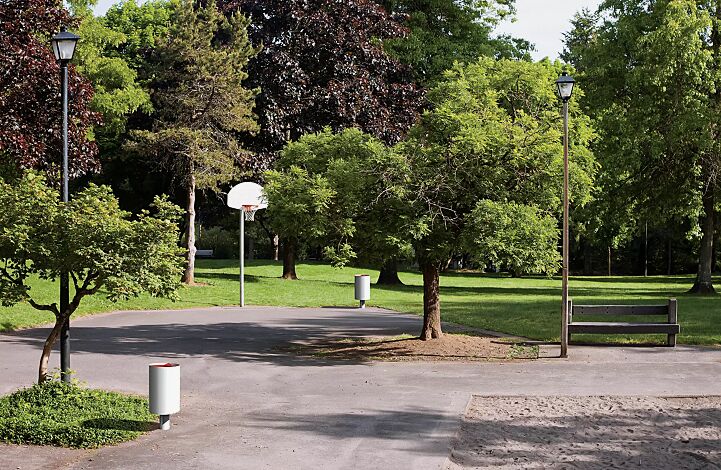 <div id="container" class="container">Abfallbehälter CARROARMATO, 1 Innenbehälter, in RAL 9006 weißaluminium</div>