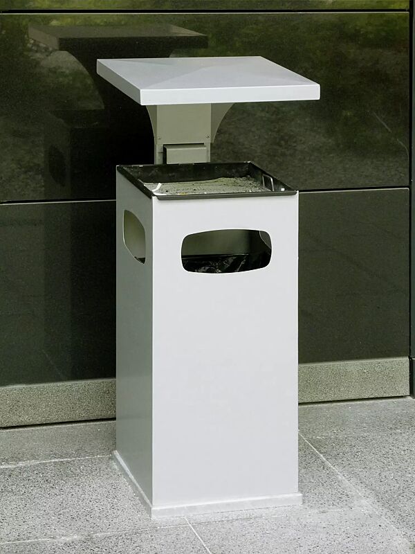 abfallbehaelter-castle__shoKAT0033023 Abfallbehälter CASTLE mit Ascher, 38 Liter, in silber