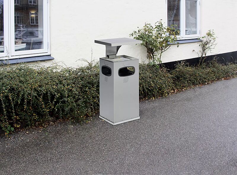 abfallbehaelter-castle__shoKAT0063784 Abfallbehälter CASTLE mit Ascher, 38 Liter, aus Edelstahl