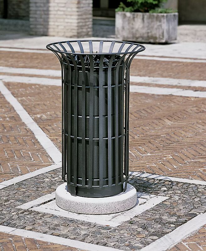 Abfallbehälter COROLLA, mit Betonsockel zum freien Aufstellen, in RAL 7016 anthrazitgrau