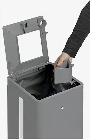 Ascher zum Entleeren entnehmen