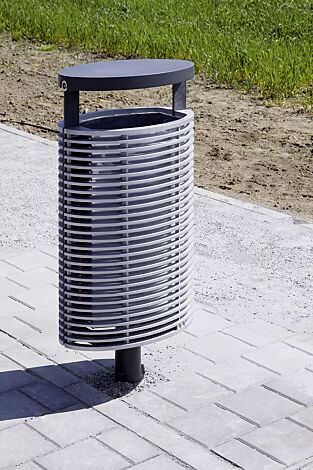 Abfallbehälter ECLIPE, Korpus: Aluminiumguss, mit Schutzdach und zentralem rundem Pfosten in RAL 7016 anthrazitgrau