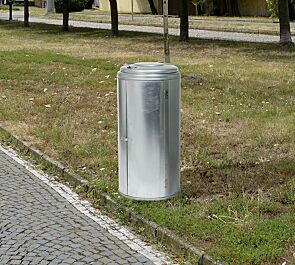 <div id="container" class="container">Abfallbehälter EDMONTON, Doppelflügeltür mit Spannverschluss, feuerverzinkt</div>
