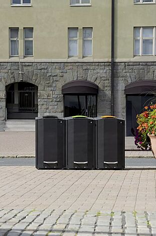 Abfallbehälter EKOCITY, Einwurfklappe in RAL 7021 schwarzgrau, RAL 6018 gelbgrün, RAL 1028 melonengelb, Stahlteile in Finbin Black 1945, ähnl. schwarz metallic, strukturiert