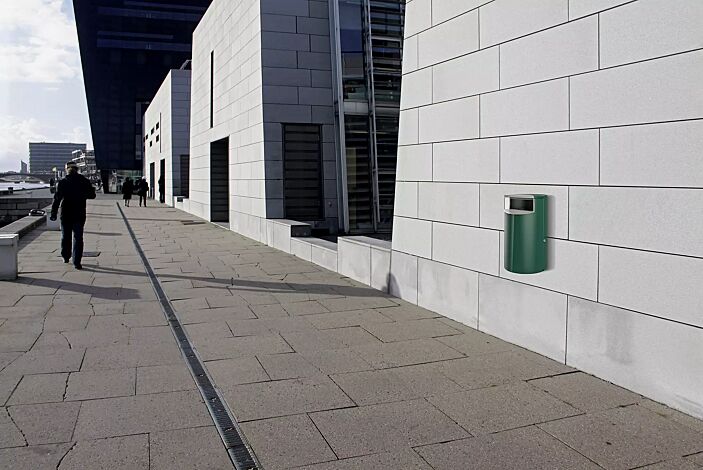 Abfallbehälter FINBIN CITY aus Stahl, 60 Liter, ohne Ascher, zur Wandbefestigung, in RAL 6005 moosgrün