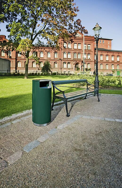 abfallbehaelter-finbin-city__shoKAT0070052 Standbehälter FINBIN CITY aus Stahl, 60 Liter, ohne Ascher, zum Aufdübeln mittels Edelstahlsockel, in RAL 6005 moosgrün