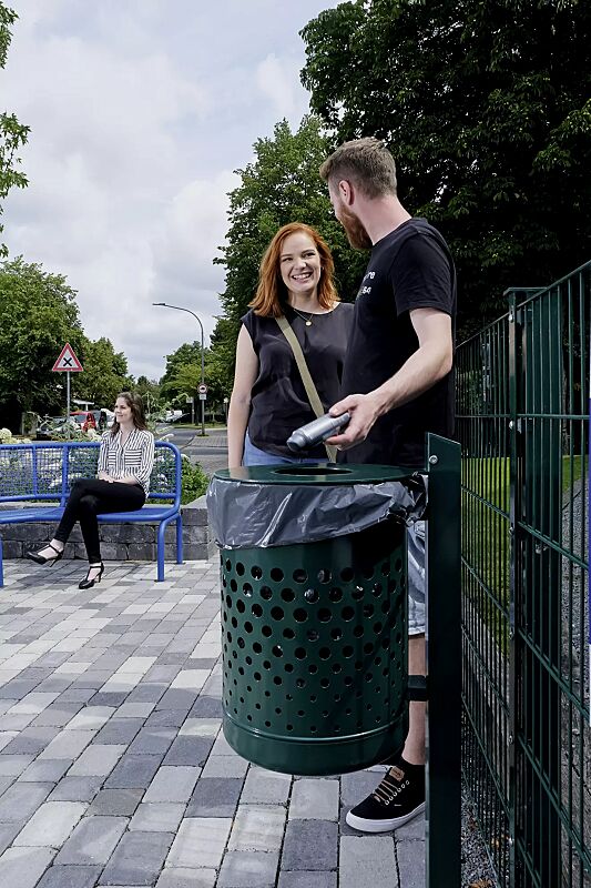 abfallbehaelter-koeln__shoKAT0065039 Abfallbehälter KÖLN ohne Ascher, 35 Liter, mit Lochoptik, zum Einbetonieren, in RAL 6005 moosgrün