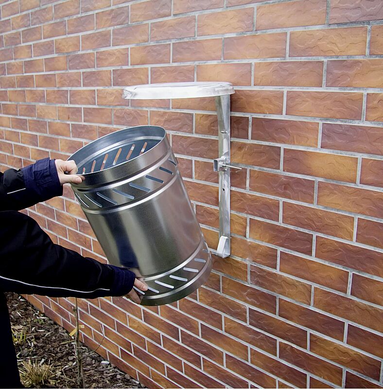 abfallbehaelter-maggiolino__shoKAT0024688 Entleerung