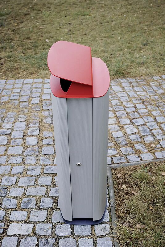 abfallbehaelter-maximinium__shoKAT0053788 Abfallbehälter MAXIMINIUM, Stahlteile in RAL 3003 rubinrot und RAL 7016 anthrazitgrau