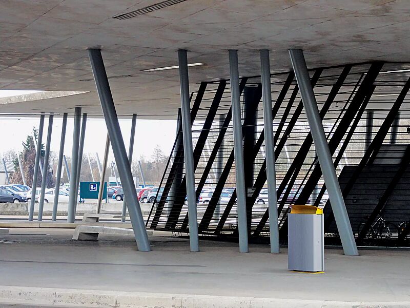 abfallbehaelter-maximinium__shoKAT0061568 Abfallbehälter MAXIMINIUM, Stahlteile in RAL 1021 rapsgelb und RAL 7016 anthrazitgrau