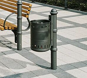 <div id="container" class="container">Abfallbehälter mit Poller FAVORIT 90, in DB 703 eisenglimmer</div>