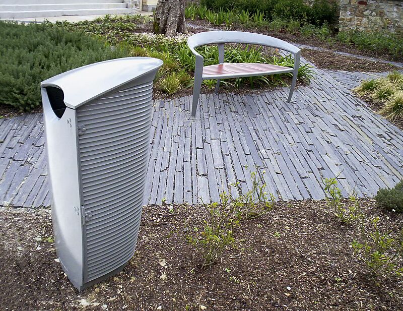 abfallbehaelter-nastra__shoKAT0043074 Kollektion NASTRA bestehend aus Abfallbehälter und Bank