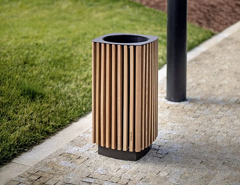 Abfallbehälter QUINBIN, quadratisch abgerundet, Korpus: Jatobaholzbelattung, Stahlteile in RAL 7016 anthrazitgrau