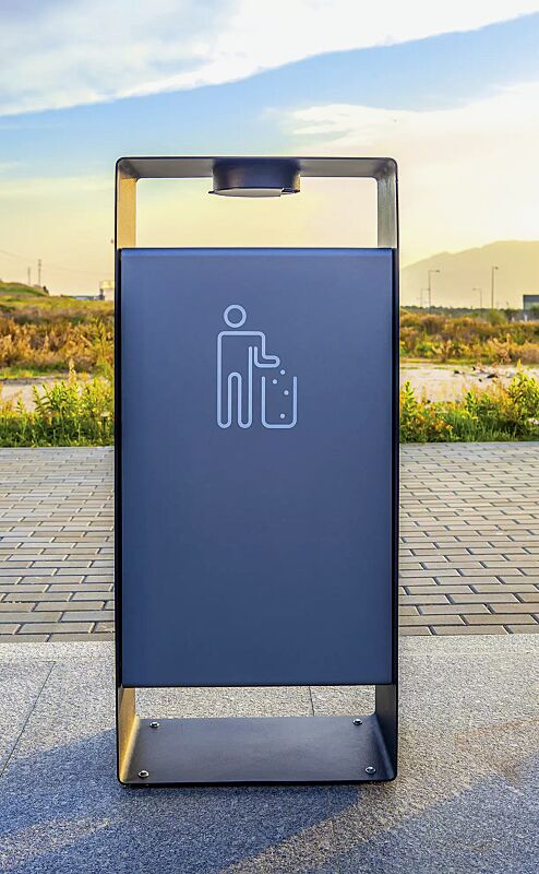 abfallbehaelter-radium__shoKAT0043530 Abfallbehälter RADIUM in RAL 7016 anthrazitgrau und RAL 9007 graualuminium (zweifarbig auf Anfrage), Siebdruck in RAL 9003 signalweiß