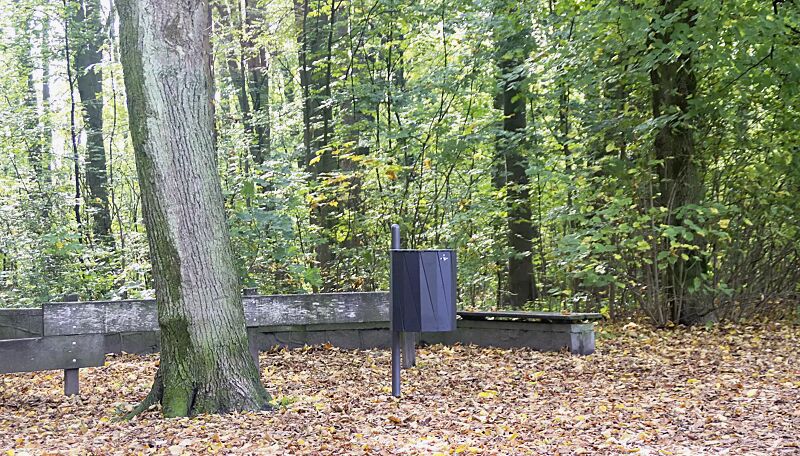 abfallbehaelter-tenby__shoKAT0060937 Abfallbehälter TENBY zur Pfostenbefestigung (Pfosten Zubehör), 50 Liter, in RAL 7016 anthrazitgrau