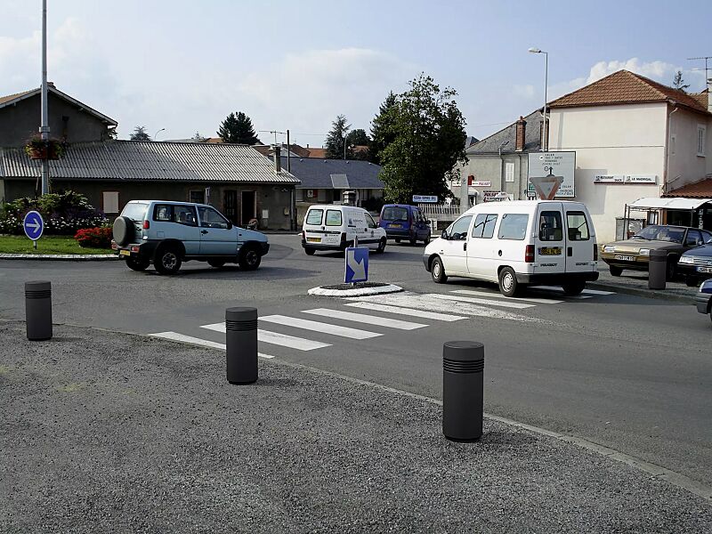 abwehrpoller-urbinos__shoKAT0058863 Abwehrpoller URBINOS, in RAL 905 tiefschwarz