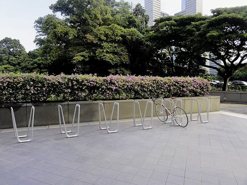 anlehnbuegel-elk__shoKAT0061590 Anlehnbügel ELK in RAL 7035 lichtgrau