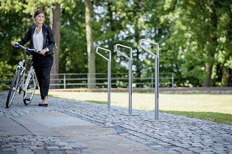 anlehnbuegel-greyhound__shoKAT0057845 Anlehnbügel GREYHOUND aus Edelstahl