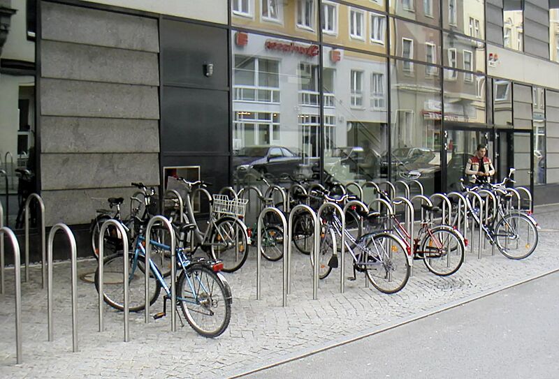 anlehnbuegel-livorno__shoKAT0003260 Anlehnbügel LIVORNO ohne Quersteg, zum Einbetonieren, Edelstahl