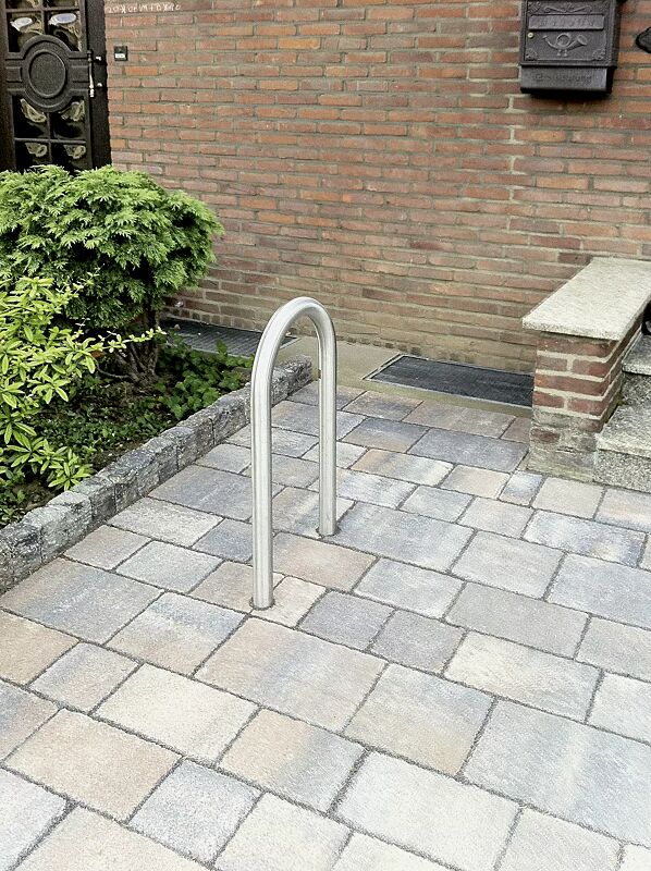 anlehnbuegel-livorno__shoKAT0031254 Anlehnbügel LIVORNO ohne Quersteg, zum Einbetonieren, Edelstahl