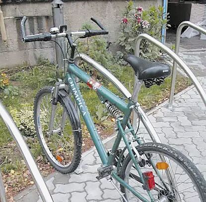 anlehnbuegel-sacramento__shoKAT0001548 Detail: Anlehnbügel