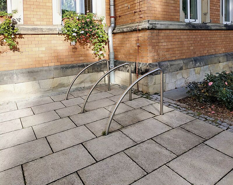 anlehnbuegel-sacramento__shoKAT0067794 Anlehnbügel SACRAMENTO zum Einbetonieren, Edelstahl