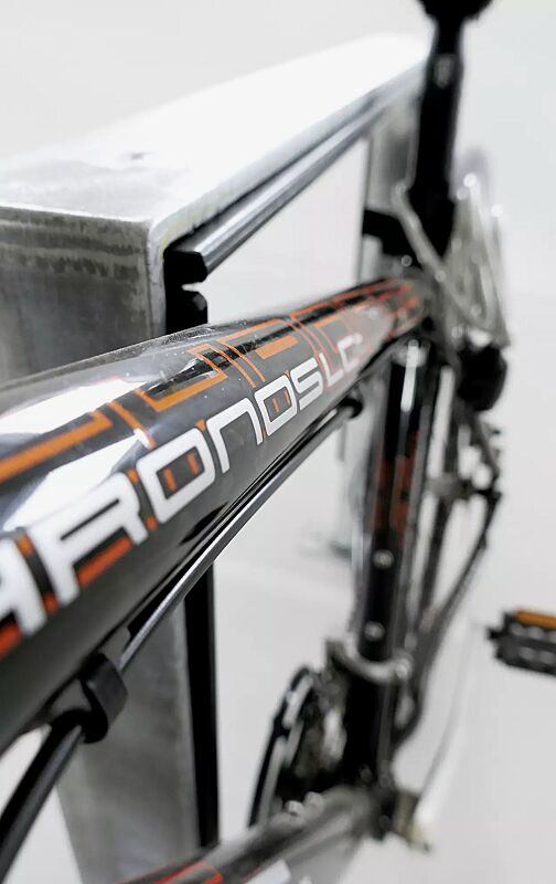 anlehnbuegel-utah-protect__shoKAT0065891 Detail: Kantenschutz