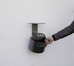 Entleerung von Halbrundascher KERRY mit Schutzdach, Wandbefestigung, in DB 703 eisenglimmer
