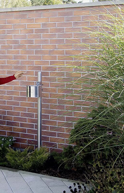 ascher-kerry__shoKAT0023985 Rundascher KERRY, befestigt an Pfosten (Zubehör), in Edelstahl