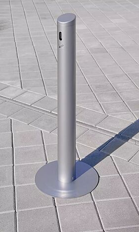 <div id="container" class="container">Standascher SMOKER aus Aluminium, mit Fußplatte, in RAL 9006 weißaluminium</div>