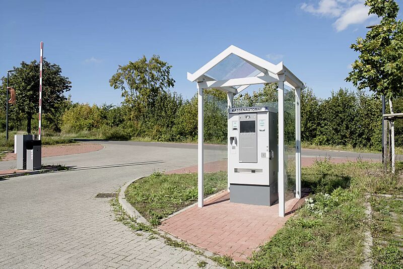 automatenueberdachung-tangenta__shoKAT0071306 Automaten-Überdachung TANGENTA, Dachbreite x Dachtiefe 1700 mm x 2000 mm, Rück- und Seitenwände ESG, Klarglas, Stahlkonstruktion in RAL 7035 lichtgrau