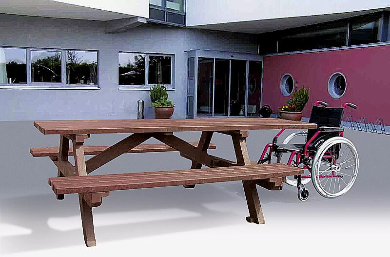 bank-tisch-kombination-common__shoKAT0012680 Bank-Tisch-Kombination COMMON, frontal für 1 Rollstuhlstellplatz