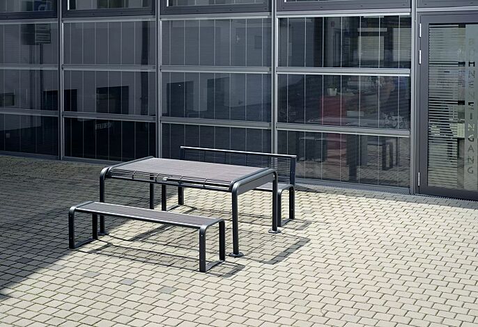 Bank-Tisch-Kombination ETHOS bestehend aus einem Tisch und Sitzbank mit und ohne Rückenlehne, in RAL 7016 anthrazitgrau