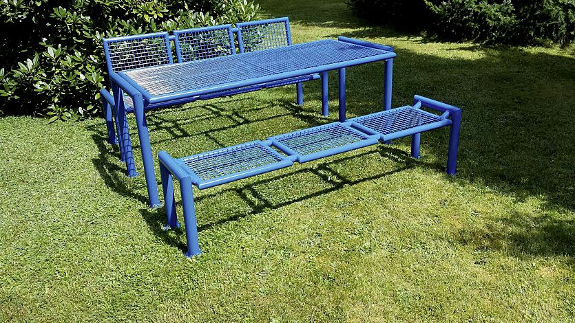 Bank-Tisch-Kombination SEVERO bestehend aus einem Tisch und Sitzbank mit und ohne Rückenlehne, in RAL 5017 verkehrsblau