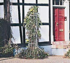 <div id="container" class="container">Baumschutzgitter KAVALA, Wandbefestigung, feuerverzinkt</div>