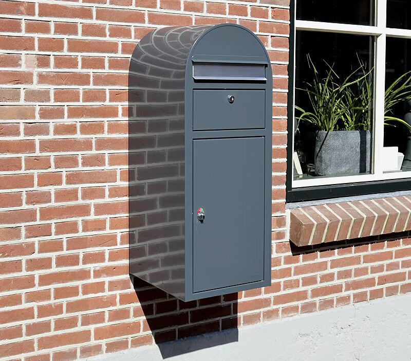 Brief- und Paketkasten BOBI CARGO zur Wandbefestigung, mit Edelstahleinwurfklappe, Stahlteile in RAL 7016 anthrazitgrau