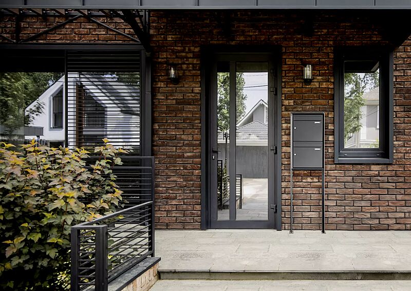 Briefkastenanlage Nizza mit Ständeranlage, zum Einbetonieren, 2 Briefkästen (untereinander), ohne Sprech- / Klingelfach