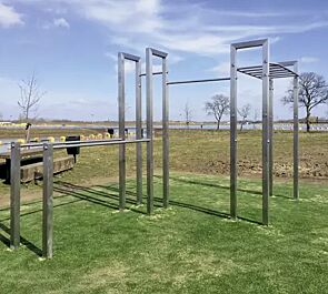 Calisthenics-Anlage XS-FELD, Ausführung Basic, Serie BARFORZ