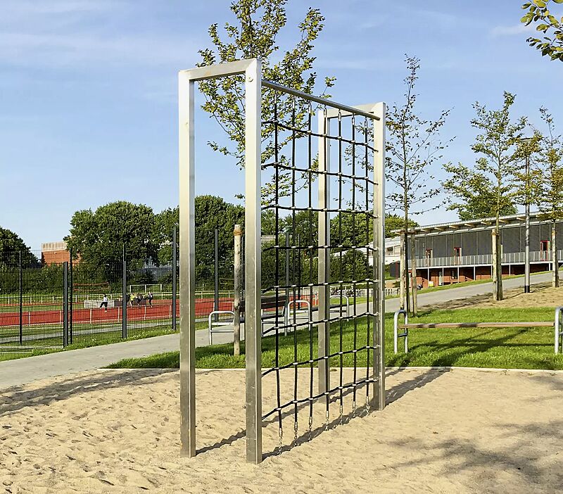 Calisthenics-Station CLIMBING WALL