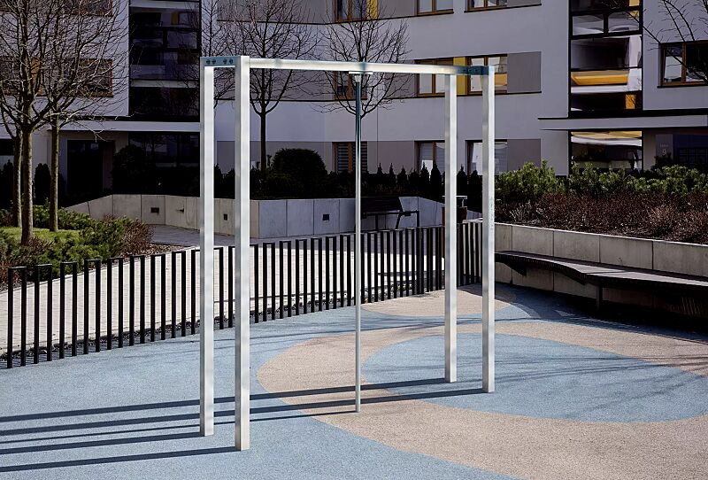 calisthenics-station-pole-__shoKAT0075214 Calisthenics-Station POLE