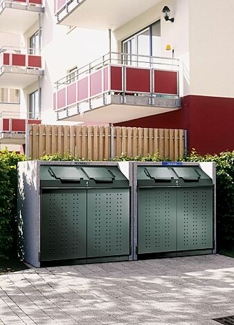 Containerbox DARWEN, Korpus procarat mixed, Stahlteile in RAL 1904015 jadegrün mit zentraler Schließung (Mehrpreis) und Kennzeichnung des Einwurfs (auf Anfrage gegen Mehrpreis)