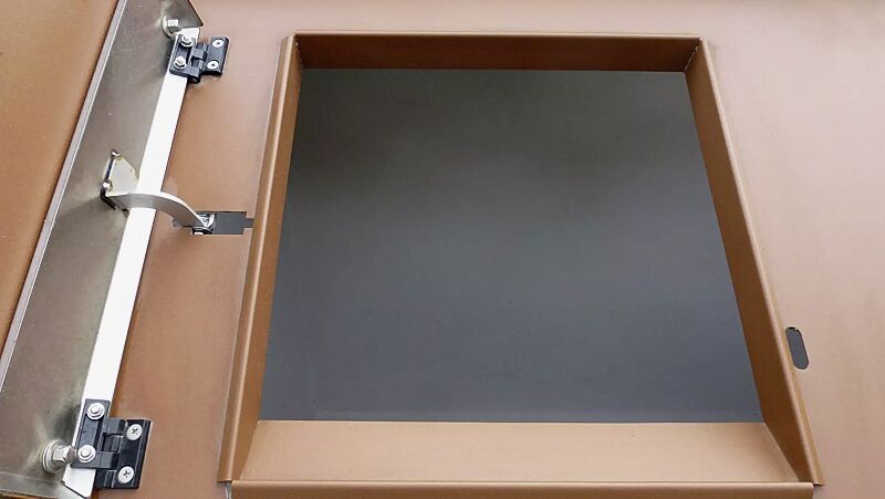 containerbox-swanley__shoKAT0006626 Detail: Schüttkanal für 2-Rad-Abfallgroßbehälter (Mehrpreis)